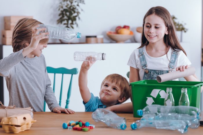 Apprendre l'écologie à son enfant en s'amusant, c'est possible