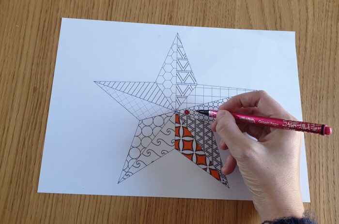 DIY : Comment faire une étoile en papier facile ? - Idées conseils et tuto  Noël