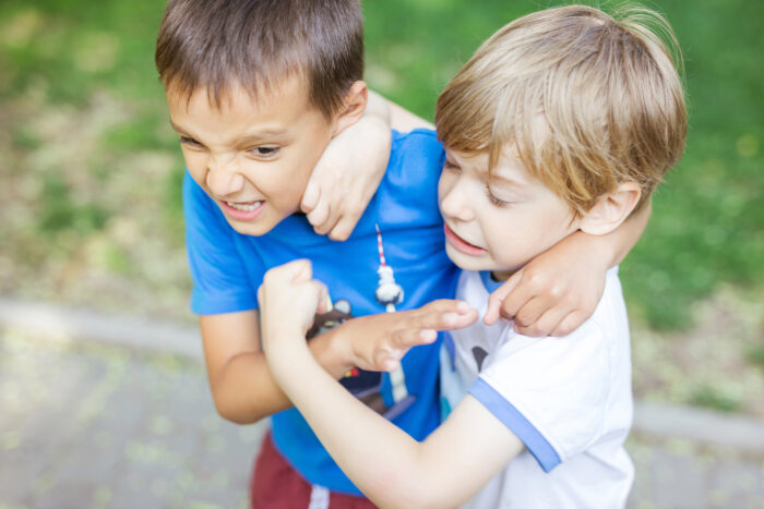 l'agressivité chez les 5 ans Enfant violent à l'école