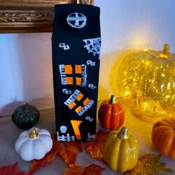 DIY Halloween : fabriquer une maison hantée avec une brique de jus